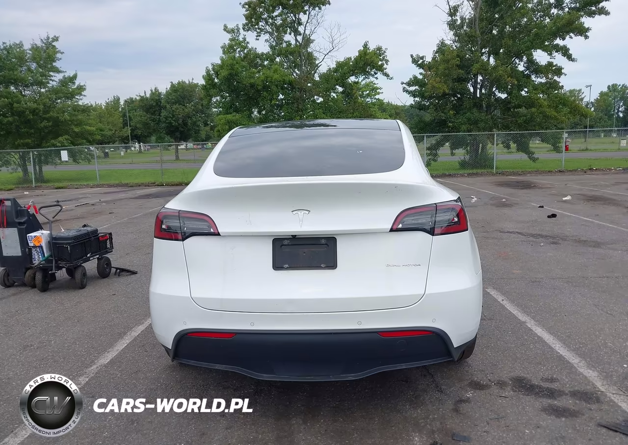 2021 Tesla Model Y Long Range Dual Motor All-Wheel Drive VIN:5YJYGAEE0MF189197 - 16