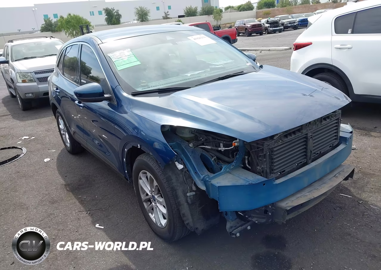 2020 Ford Escape Se