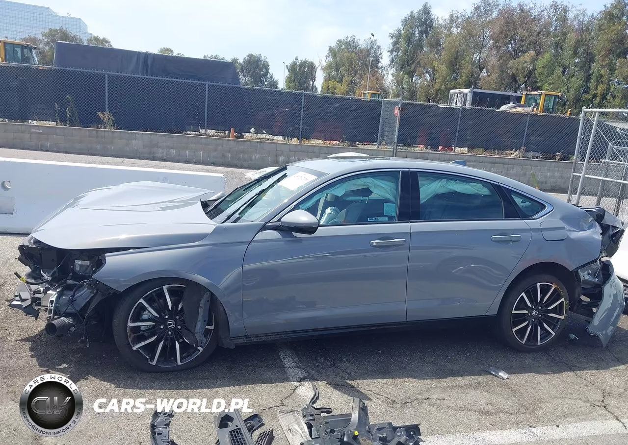 2025 Honda Accord Hybrid Touring VIN:1HGCY2F83SA004881 - 14