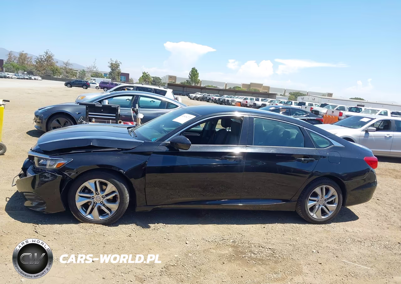 2018 Honda Accord Lx VIN:1HGCV1F1XJA173798 - 14