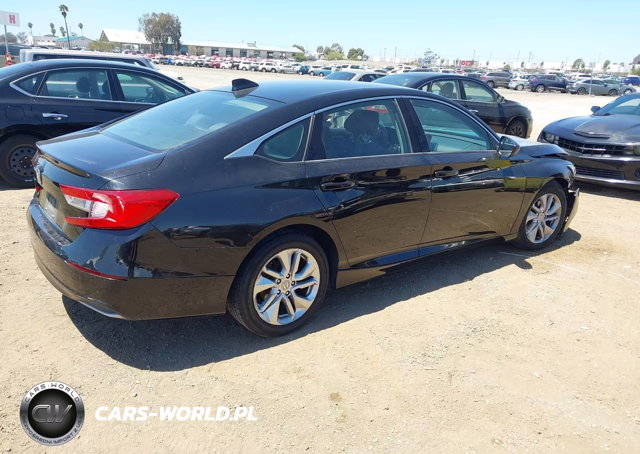 2018 Honda Accord Lx VIN:1HGCV1F1XJA173798 - 4