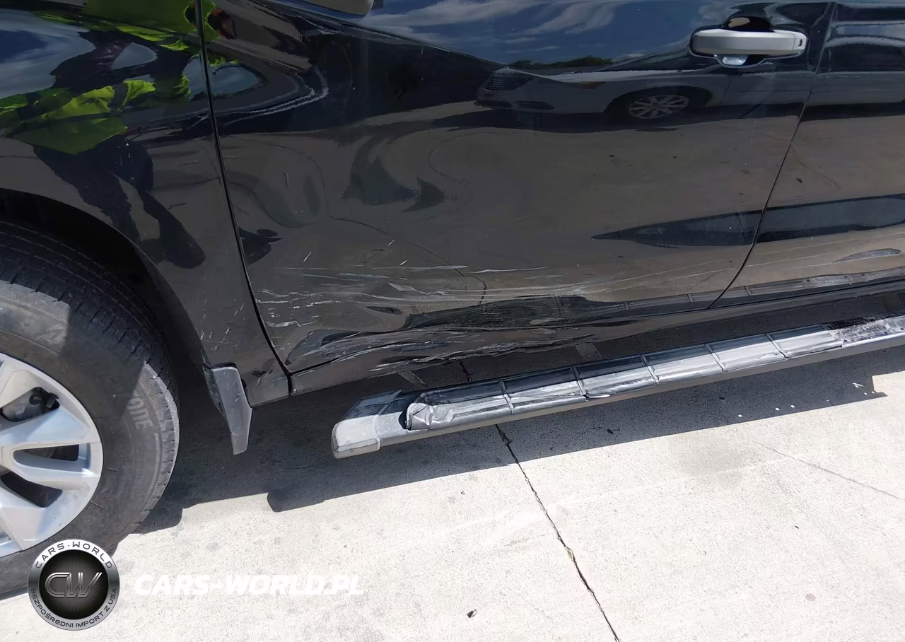 2019 Chevrolet Silverado 1500 Custom VIN:3GCPWBEH1KG195368 - 17