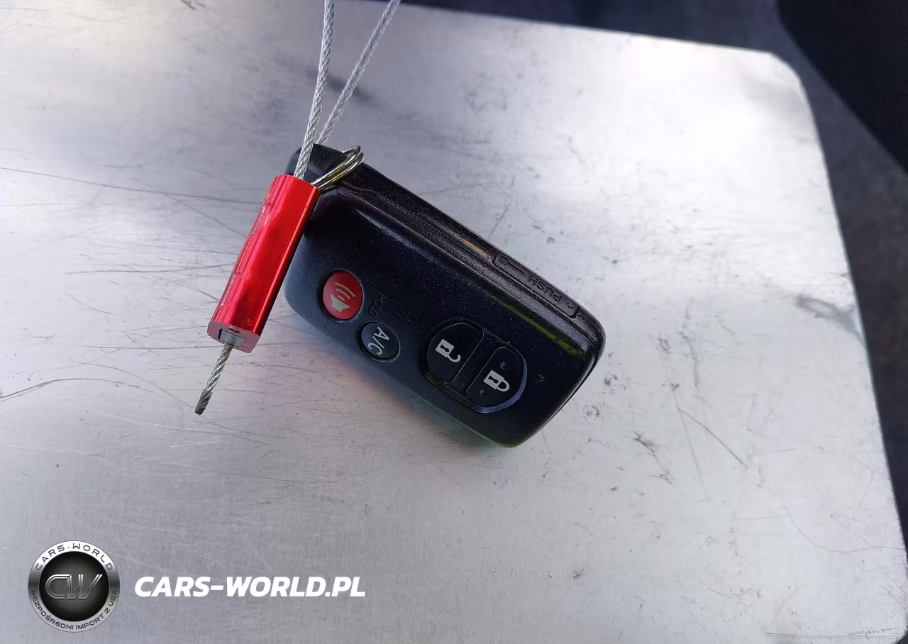2012 Toyota Prius Plug-In VIN:JTDKN3DP0C3016186 - 11