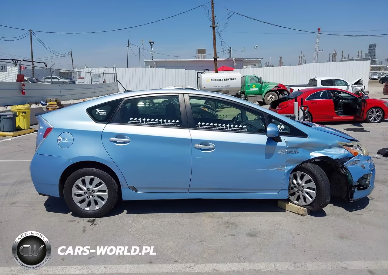 2012 Toyota Prius Plug-In VIN:JTDKN3DP0C3016186 - 13