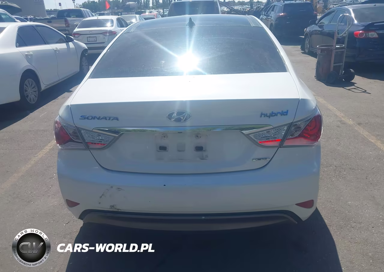 2015 Hyundai Sonata Hybrid Limited VIN:KMHEC4A46FA131910 - 16