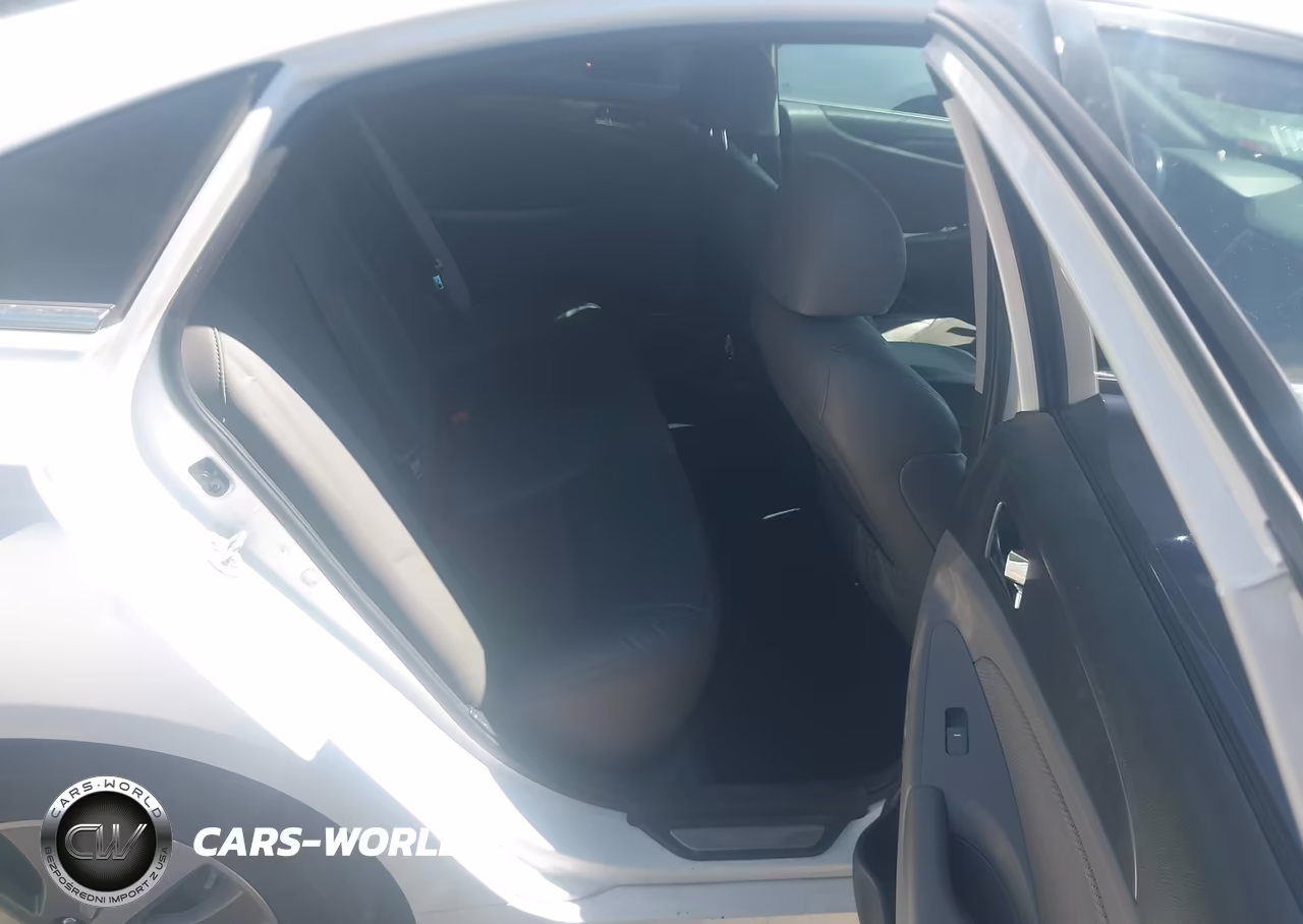 2015 Hyundai Sonata Hybrid Limited VIN:KMHEC4A46FA131910 - 8
