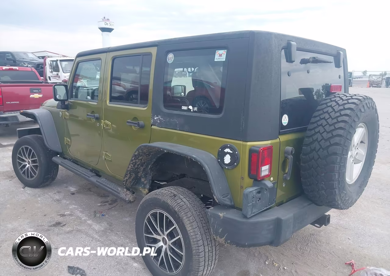 2008 Jeep Wrangler VIN:1J4GA39108L608985 - 3
