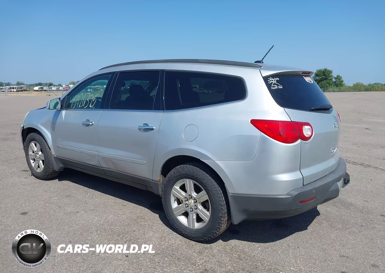 2010 Chevrolet Traverse Lt VIN:1GNLVGED5AS121526 - 3