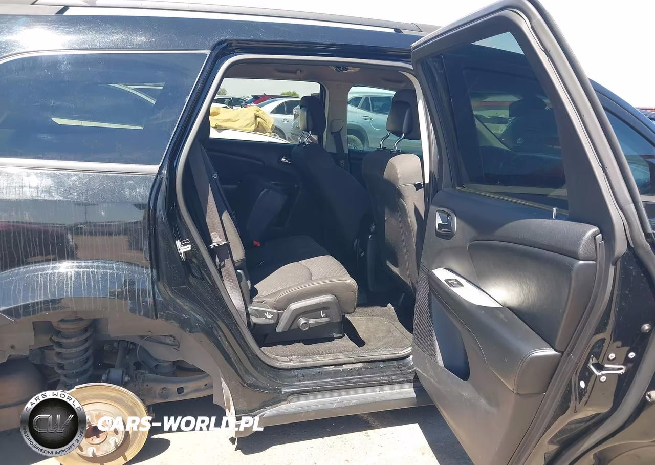 2018 Dodge Journey Se VIN:3C4PDCAB6JT473877 - 8