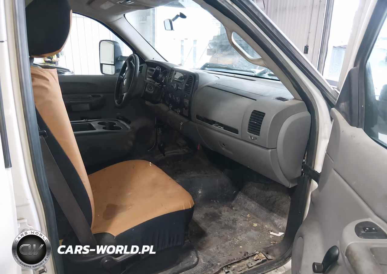 2008 Chevrolet Silverado 2500Hd Work Truck VIN:1GCHK23688F217426 - 5