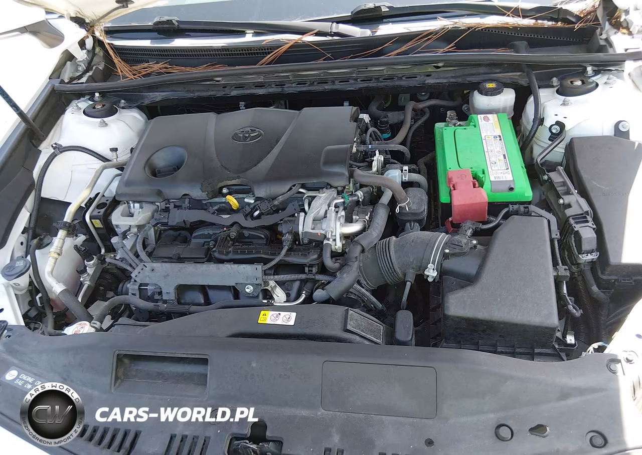 2018 Toyota Camry Le VIN:JTNB11HK3J3010633 - 10