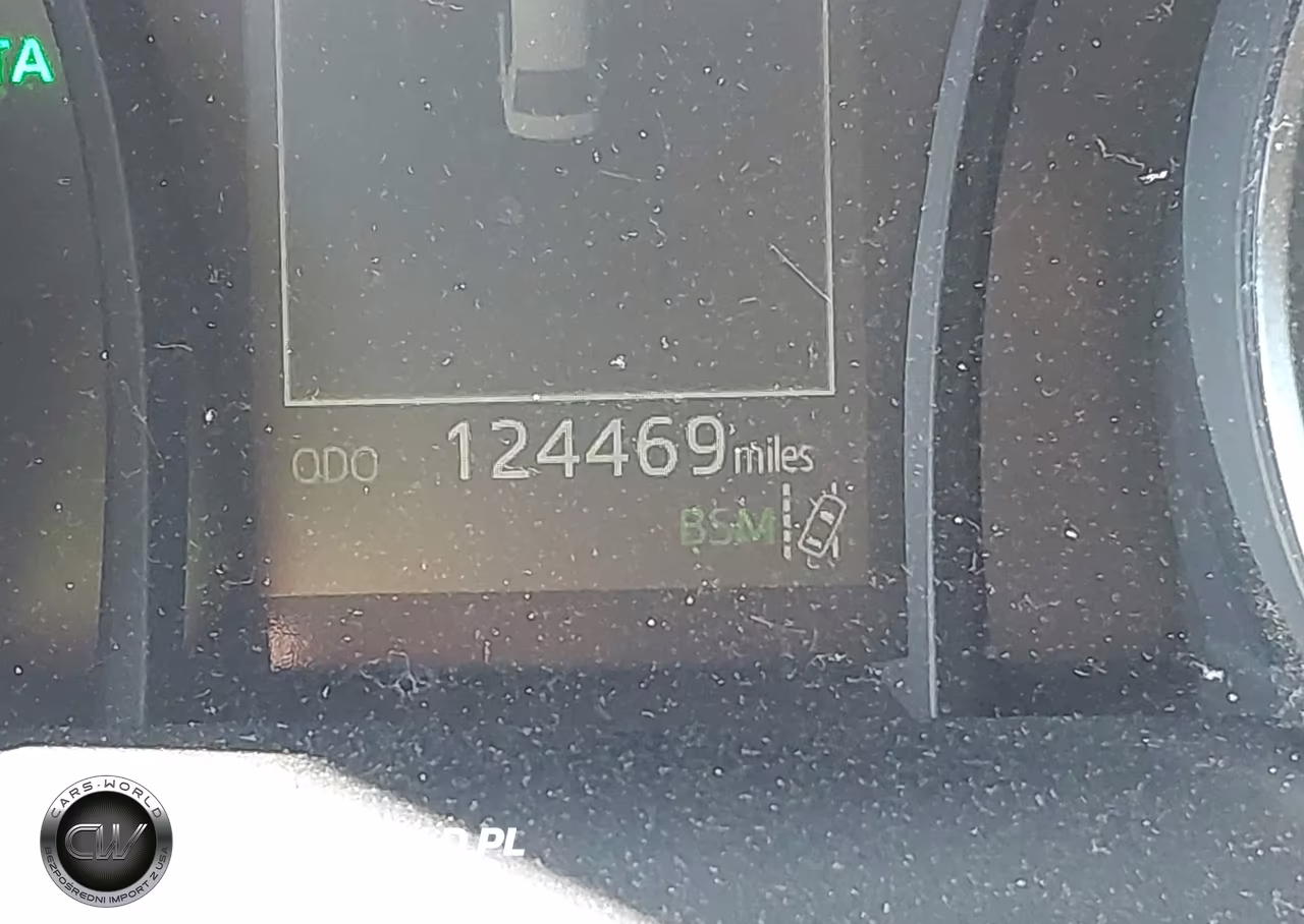 2018 Toyota Camry Le VIN:JTNB11HK3J3010633 - 15