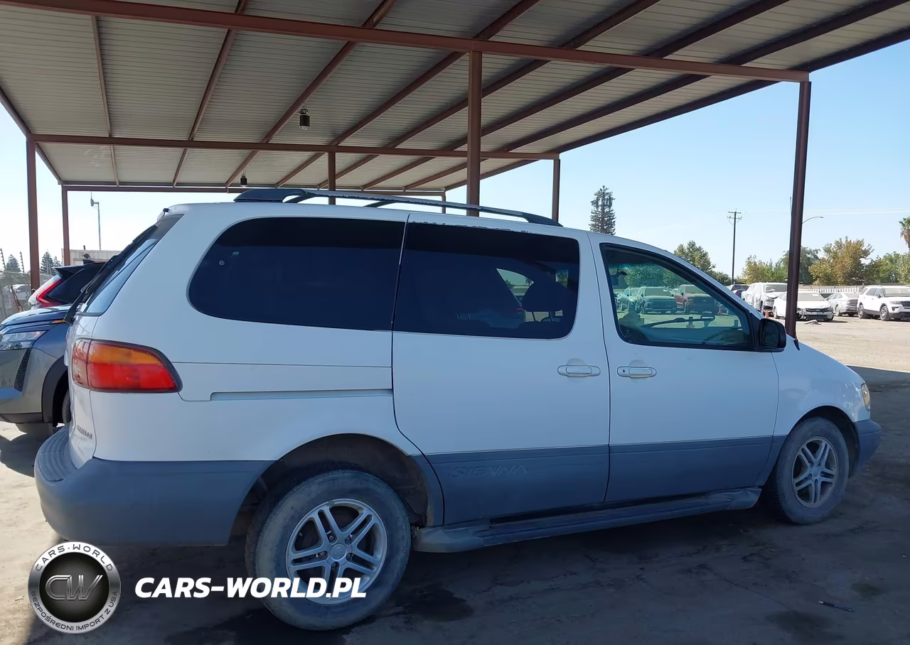 2000 Toyota Sienna Le VIN:4T3ZF13C5YU241755 - 13