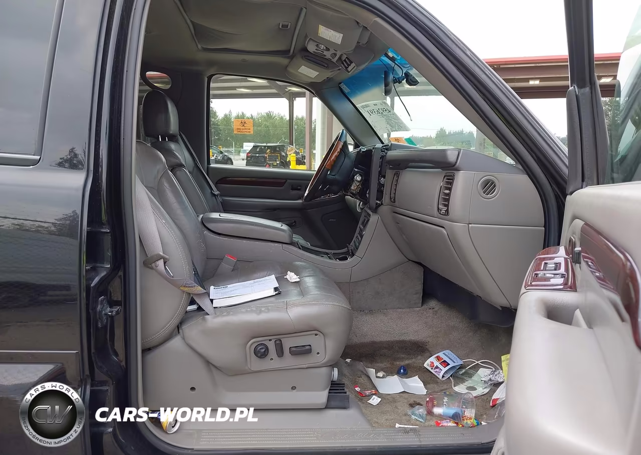 2002 Cadillac Escalade Standard VIN:1GYEK63N22R206083 - 5