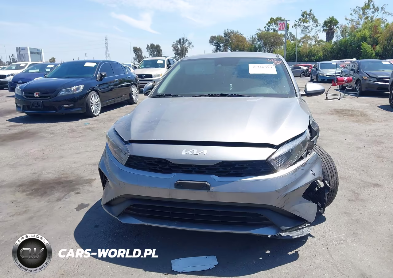 2022 Kia Forte Lxs VIN:3KPF24AD4NE497307 - 12
