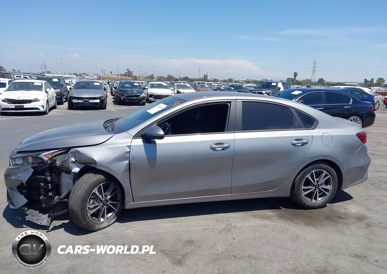 2022 Kia Forte Lxs VIN:3KPF24AD4NE497307 - 14
