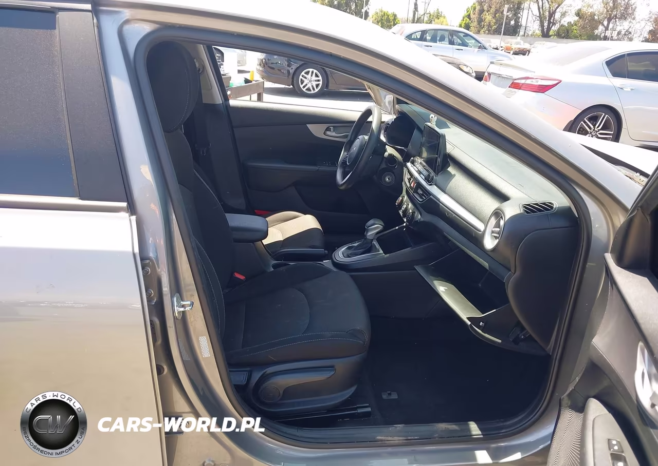 2022 Kia Forte Lxs VIN:3KPF24AD4NE497307 - 5