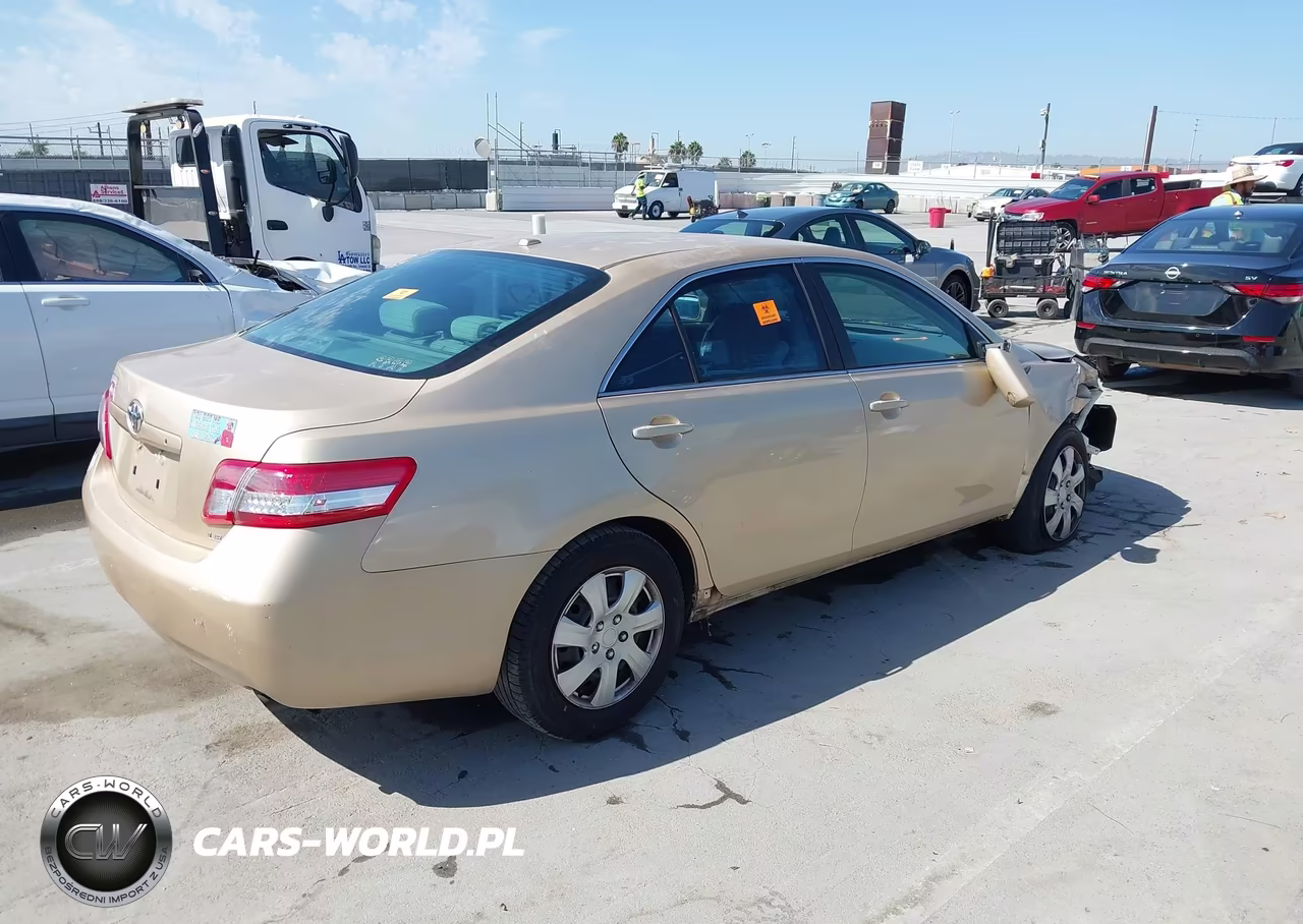 2011 Toyota Camry Le VIN:4T1BF3EK0BU722210 - 4