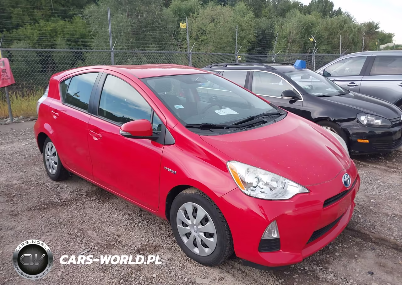 2013 Toyota Prius C Two