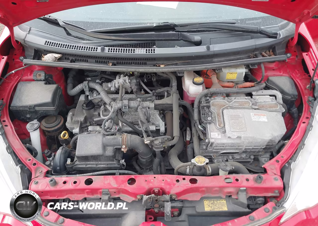 2013 Toyota Prius C Two VIN:JTDKDTB30D1536839 - 10
