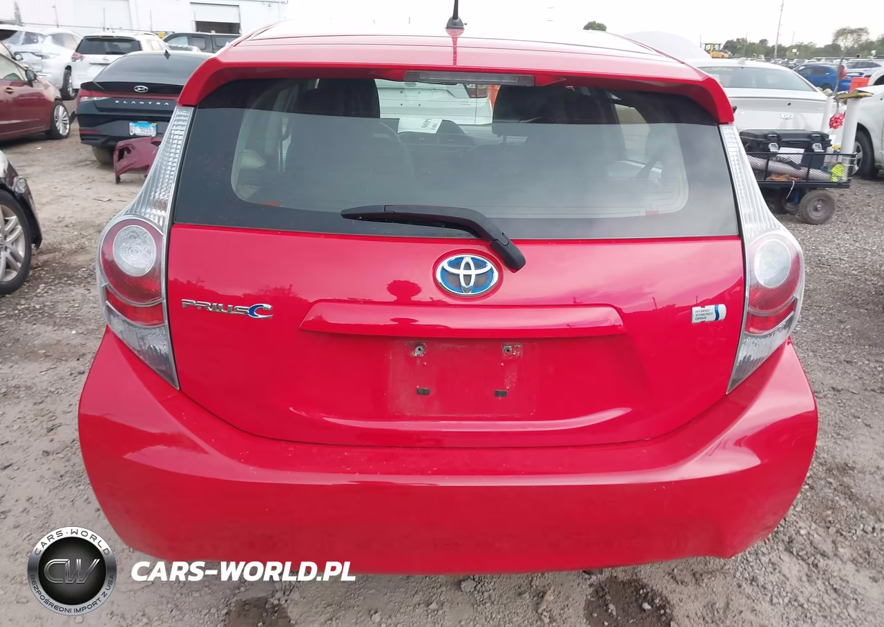 2013 Toyota Prius C Two VIN:JTDKDTB30D1536839 - 16