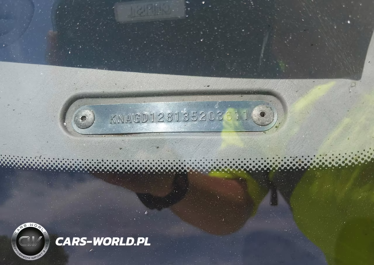2003 Kia Optima Lx V6-Se V6 VIN:KNAGD128135203611 - 9