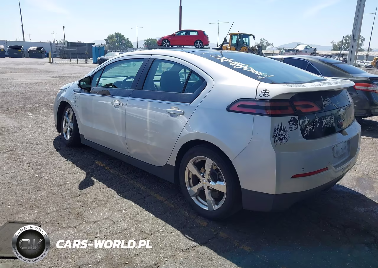 2011 Chevrolet Volt VIN:1G1RD6E46BU100649 - 3