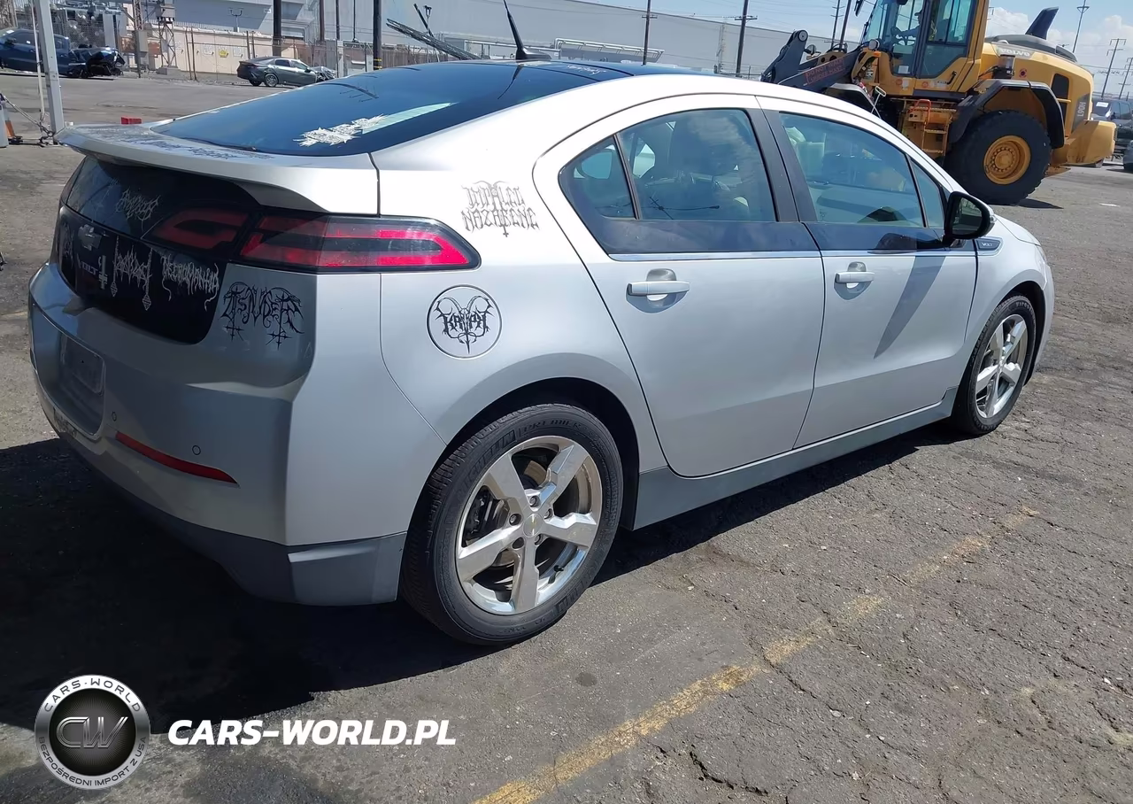 2011 Chevrolet Volt VIN:1G1RD6E46BU100649 - 4