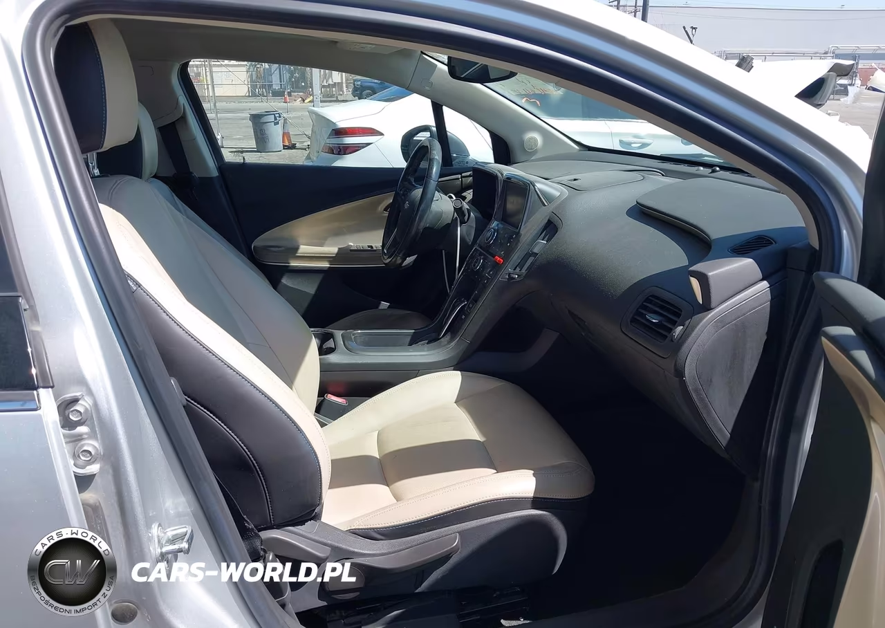 2011 Chevrolet Volt VIN:1G1RD6E46BU100649 - 5