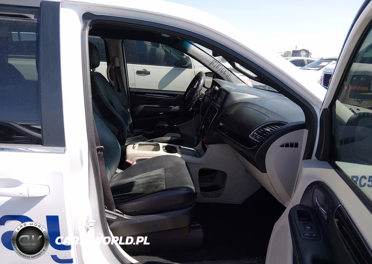 2017 Dodge Grand Caravan Sxt VIN:2C4RDGCG5HR600933 - 5
