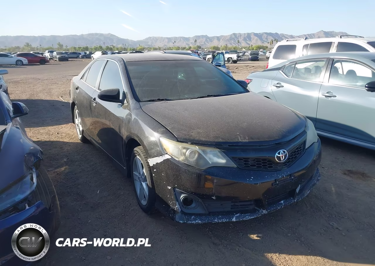 2013 Toyota Camry L-Se-Le-Xle – zdjęcie 1 z 16