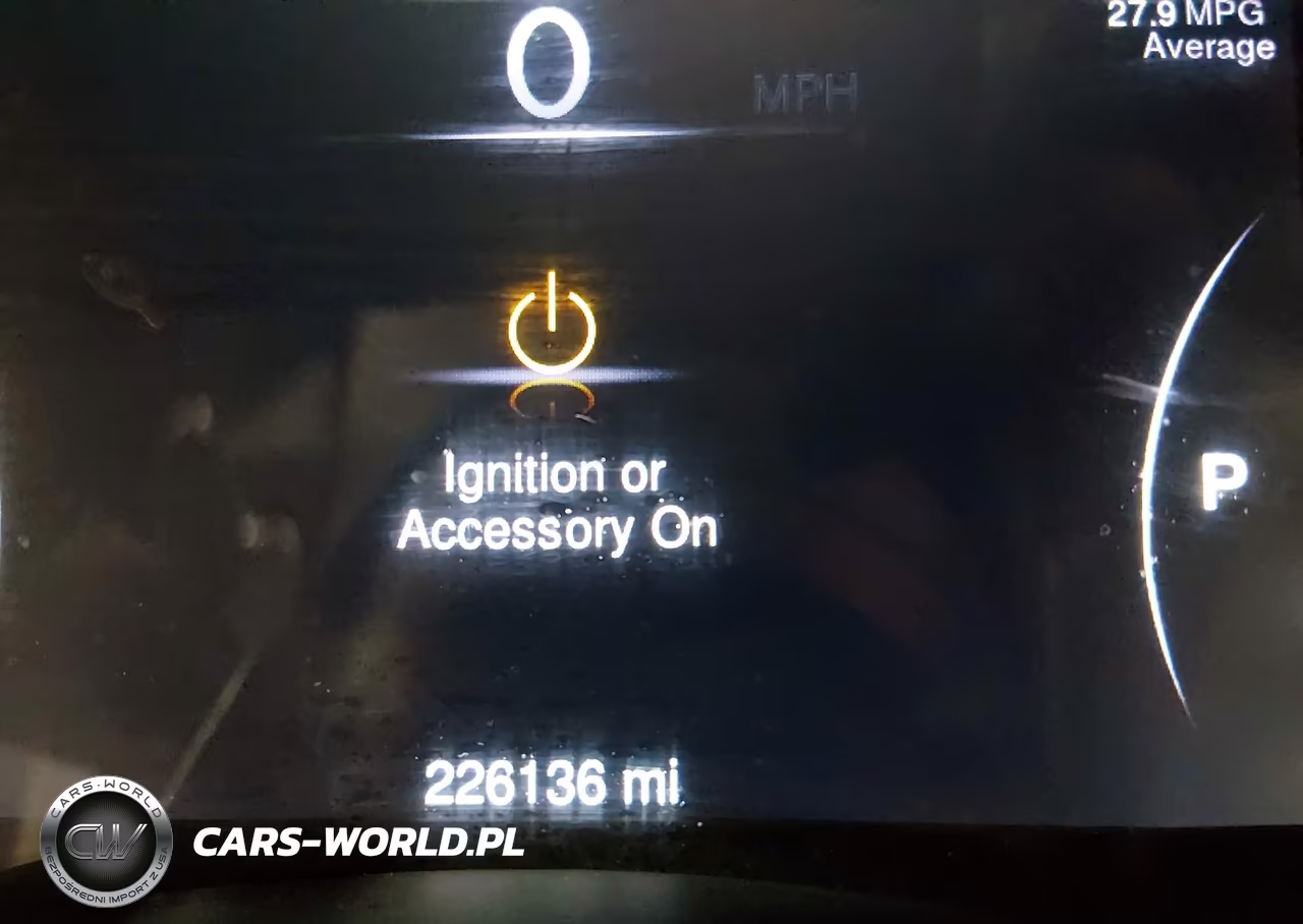 2015 Jeep Grand Cherokee Overland VIN:1C4RJFCM5FC757053 - 16