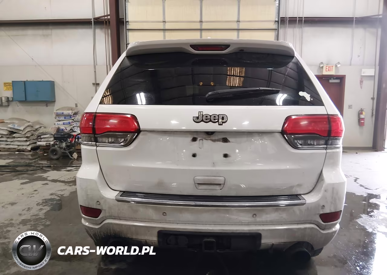 2015 Jeep Grand Cherokee Overland VIN:1C4RJFCM5FC757053 - 17