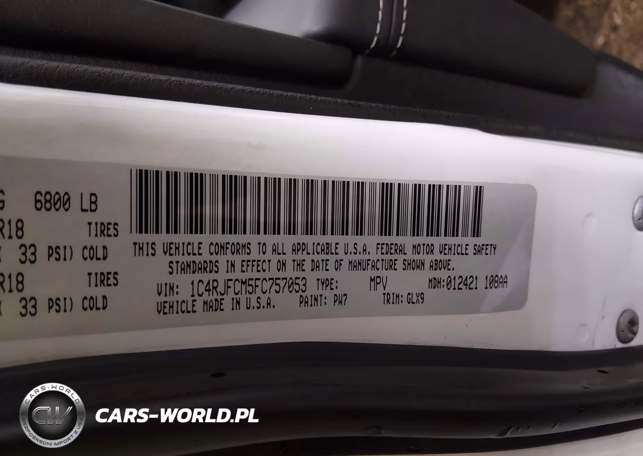 2015 Jeep Grand Cherokee Overland VIN:1C4RJFCM5FC757053 - 9