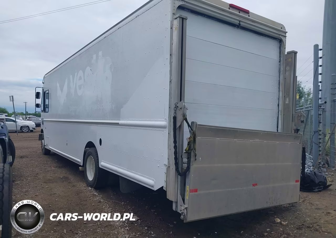 2016 Ford F-59 Commercial Stripped VIN:1F66F5KY8G0A02956 - 3