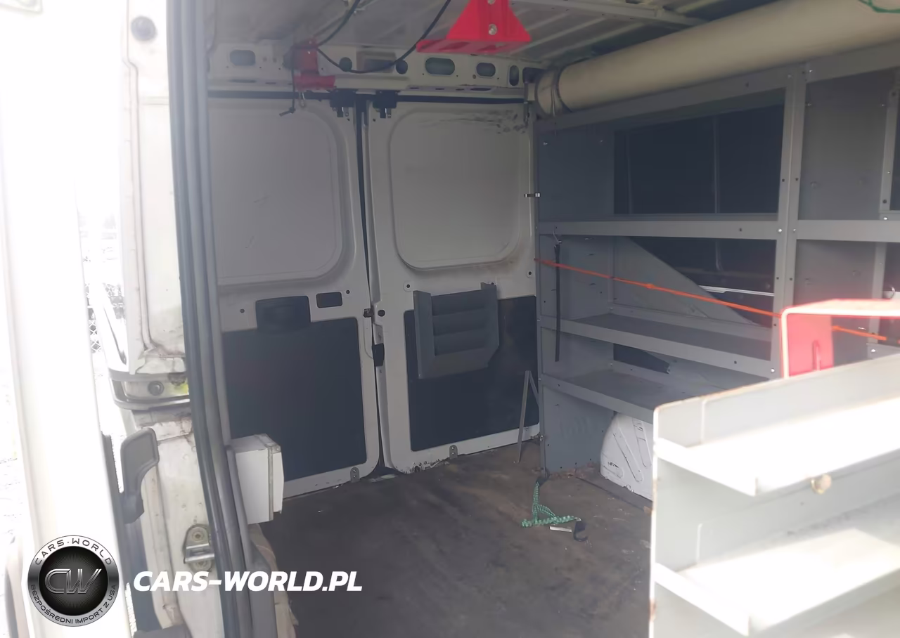 2018 Ram Promaster 1500 Low Roof 136 Wb VIN:3C6TRVAG6JE151078 - 8