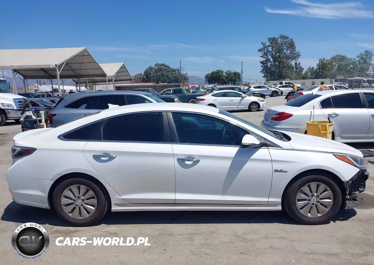 2017 Hyundai Sonata Hybrid Se VIN:KMHE24L34HA066372 - 14