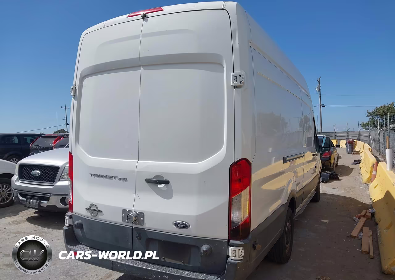 2015 Ford Transit-250 VIN:1FTYR3XV0FKA15784 - 4