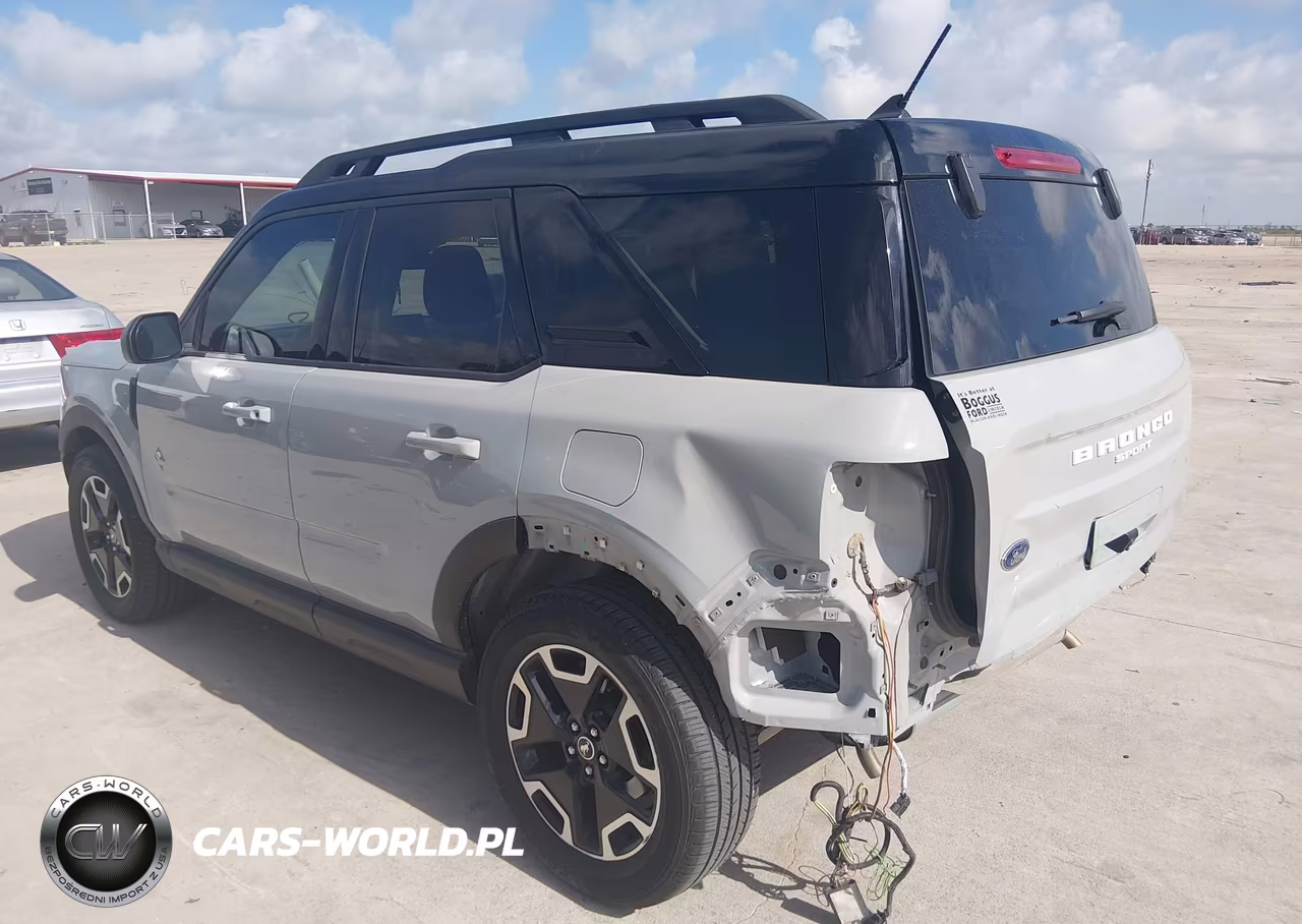 2022 Ford Bronco Sport Outer Banks VIN:3FMCR9C61NRE01079 - 3