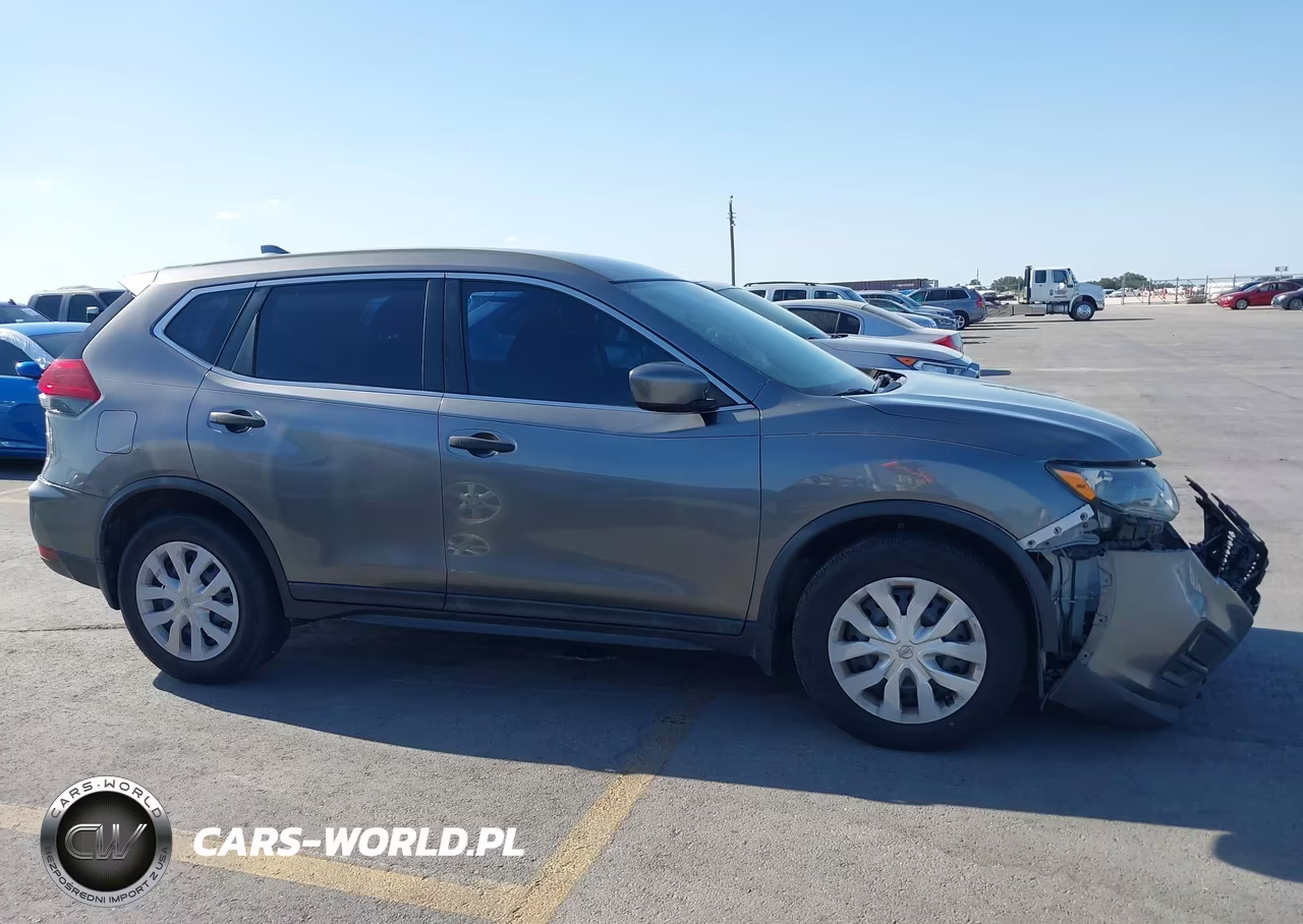 2018 Nissan Rogue S VIN:5N1AT2MTXJC770827 - 13