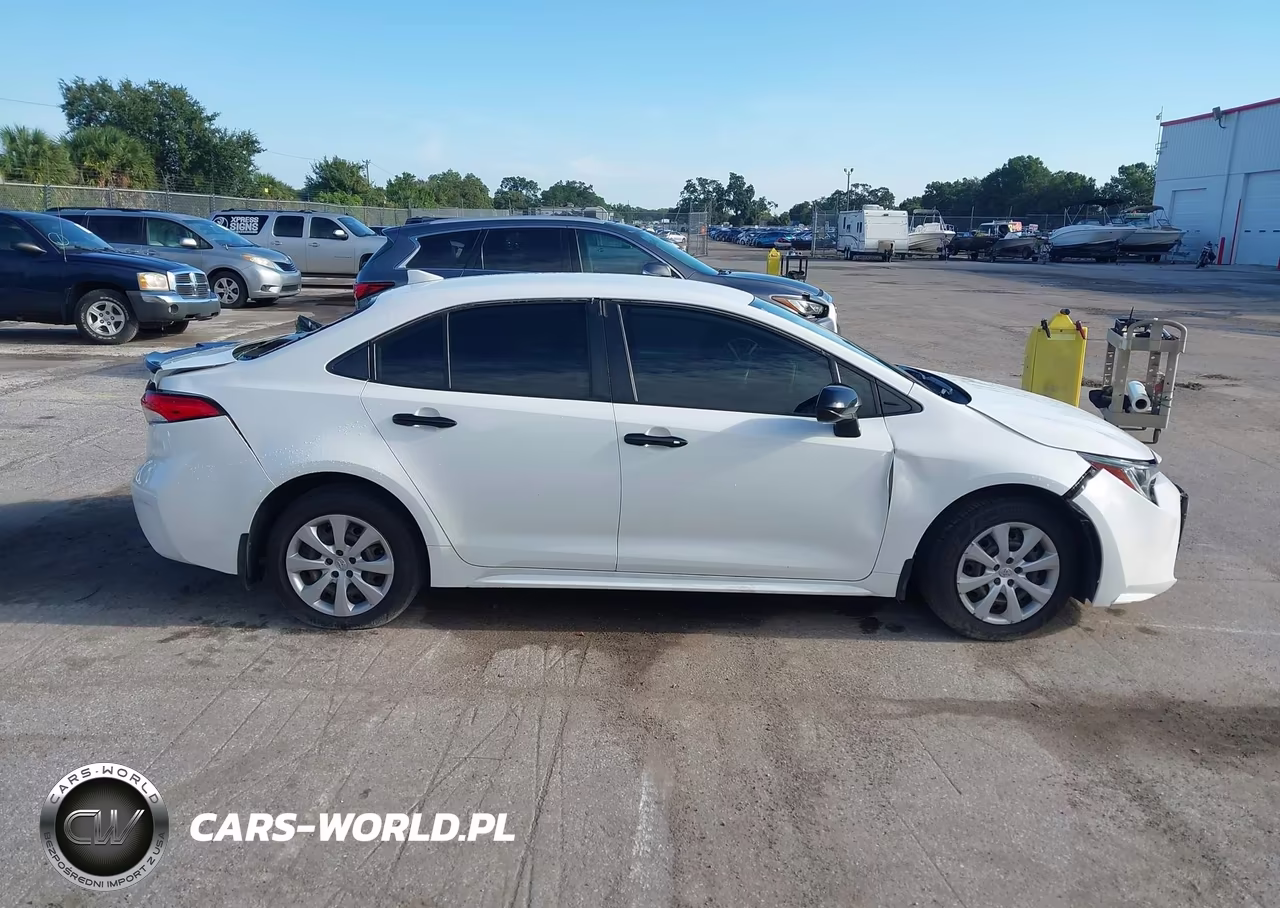 2021 Toyota Corolla Le VIN:JTDEPMAE0MJ150242 - 13