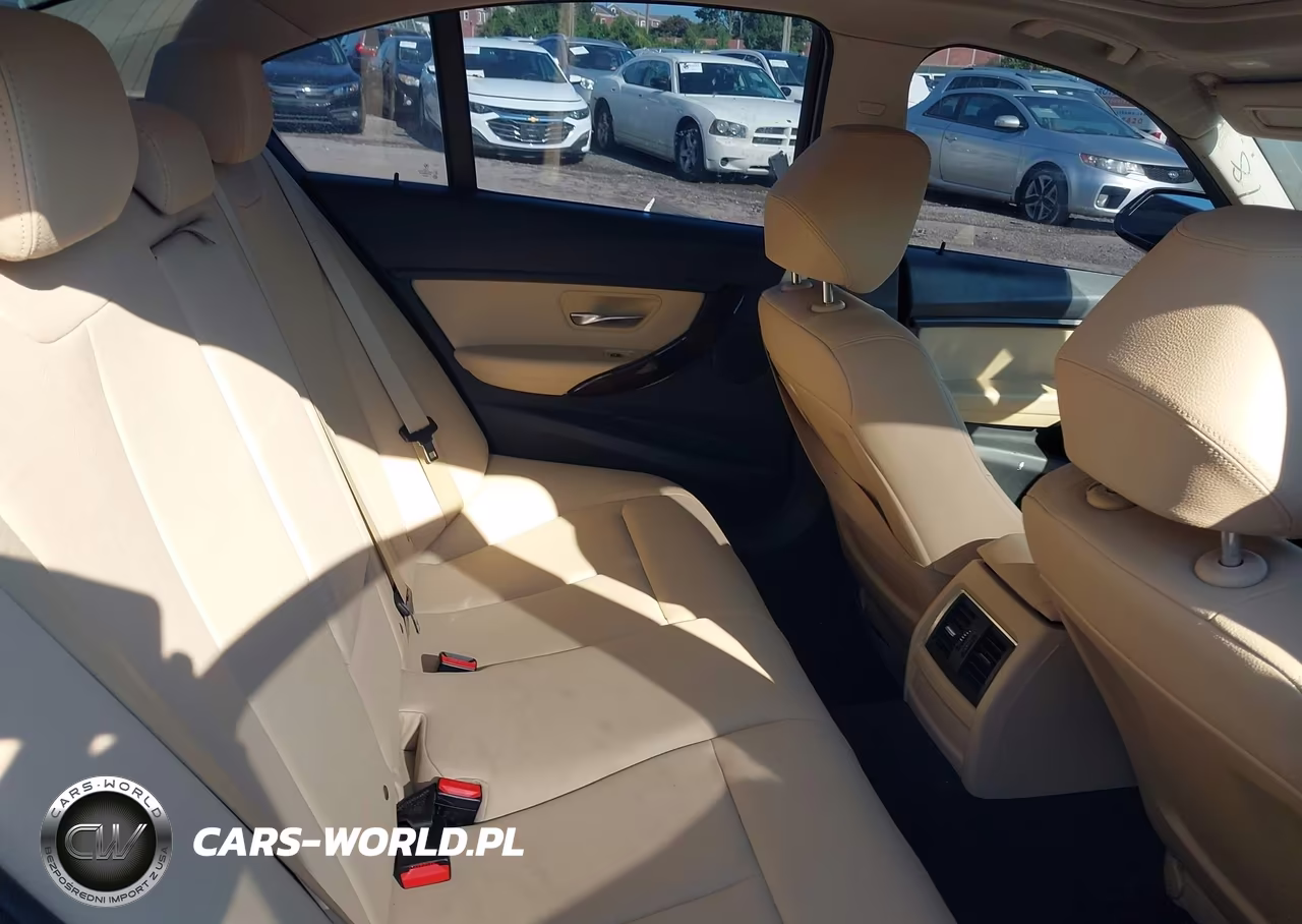 2017 BMW 320I xDrive VIN:WBA8E5G30HNU45464 - 8