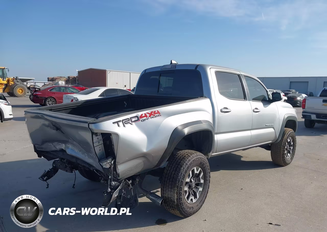 2023 Toyota Tacoma Trd Off Road VIN:3TMCZ5AN7PM593339 - 4
