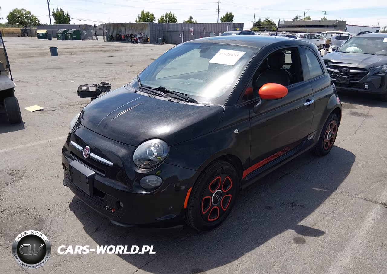 2017 Fiat 500E Battery Electric VIN:3C3CFFGE6HT586237 - 2