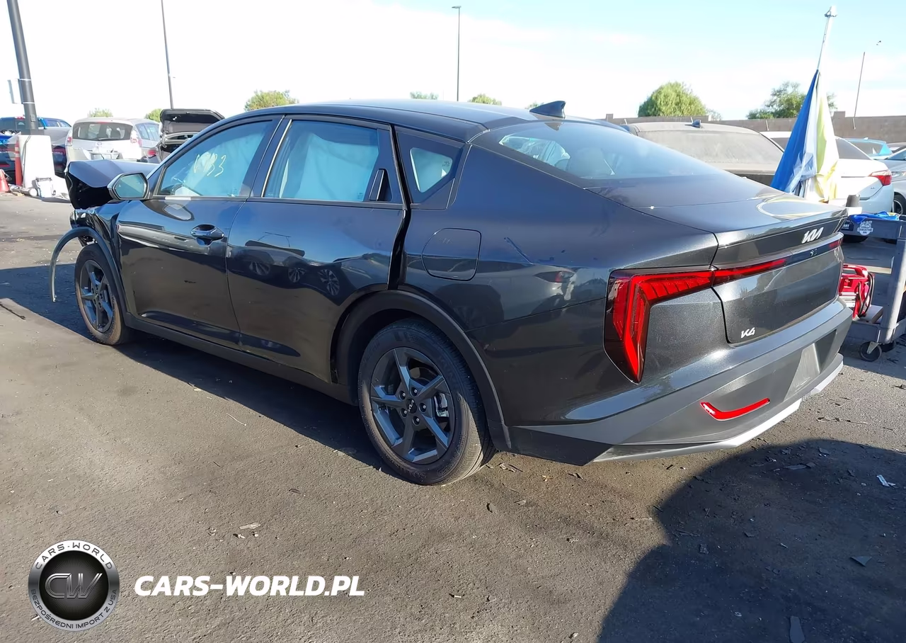 2025 Kia K4 Lxs VIN:3KPFT4DE5SE237446 - 3