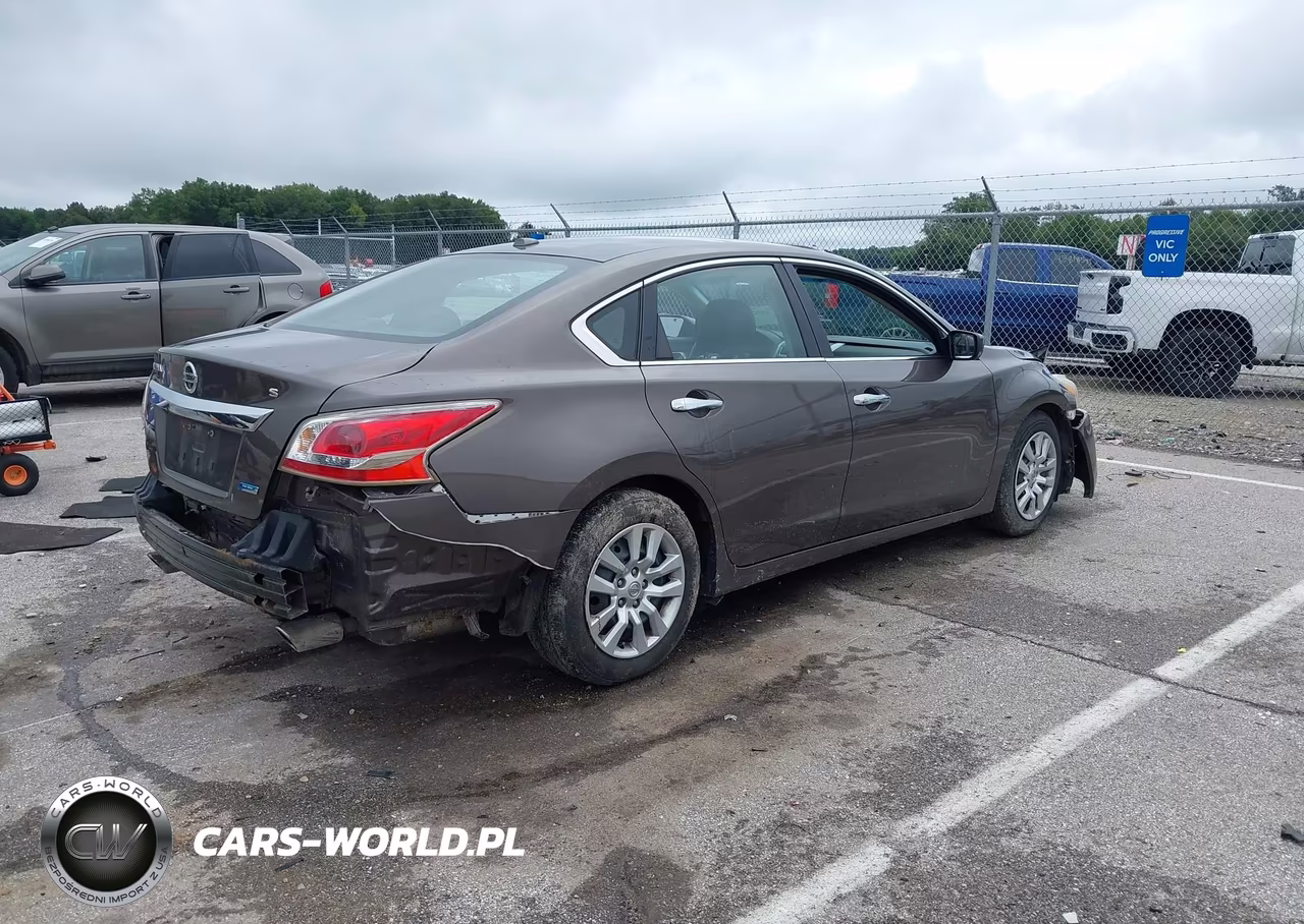 2014 Nissan Altima 2.5 S VIN:1N4AL3AP2EC267760 - 4