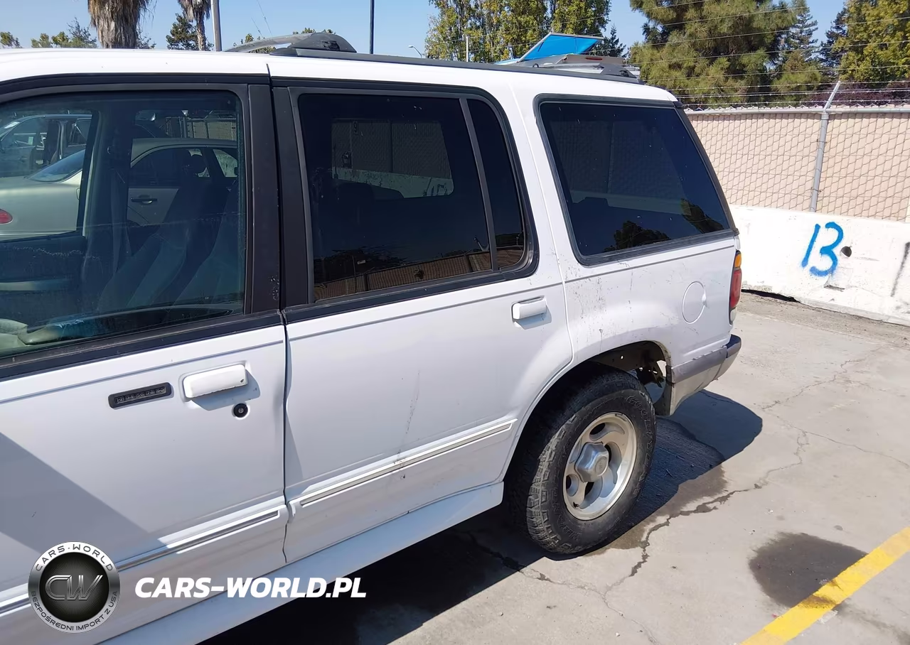 1997 Ford Explorer Eddie Bauer-Limited-Xl-Xlt VIN:1FMDU34E2VZB82148 - 6