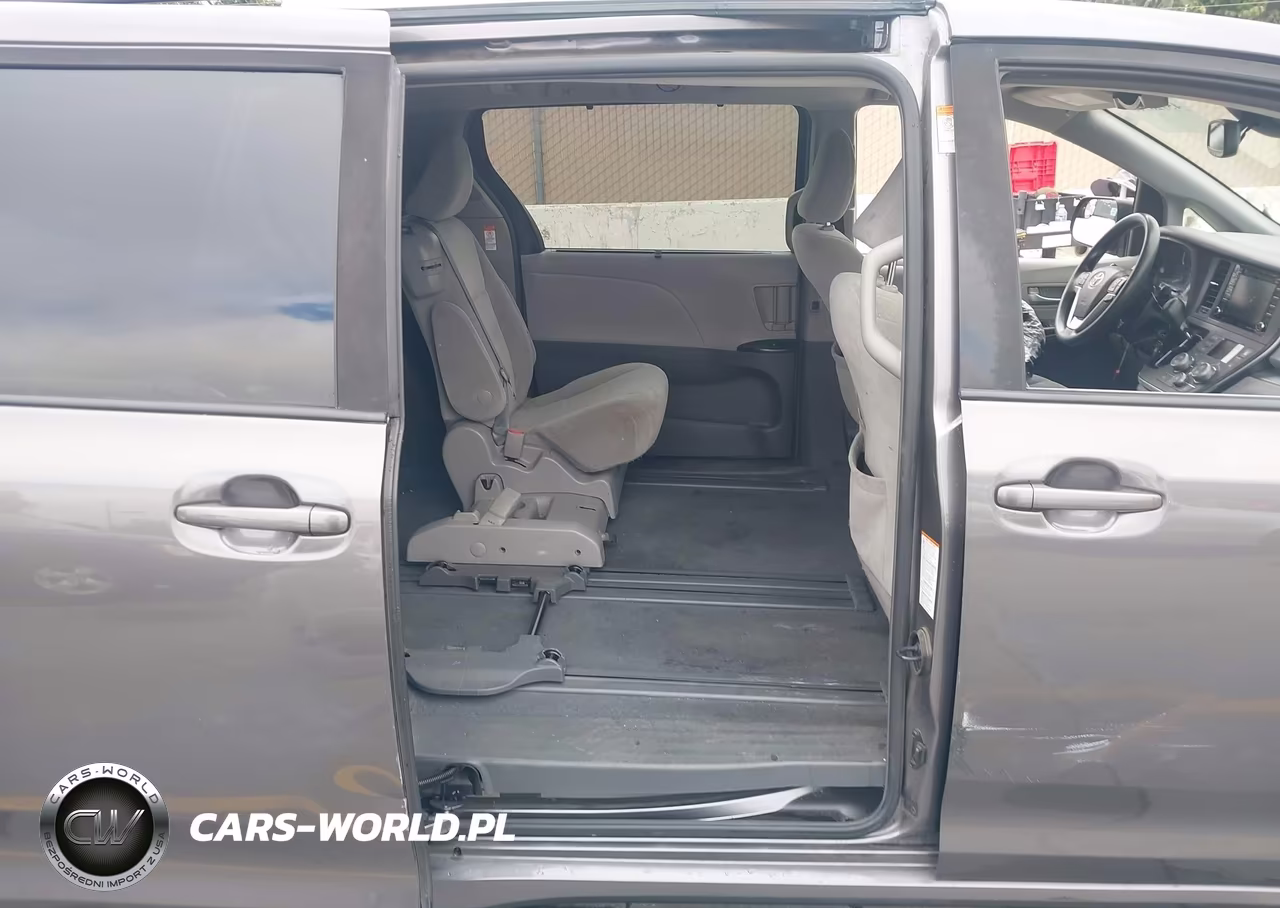 2019 Toyota Sienna Le 8 Passenger VIN:5TDKZ3DC2KS014938 - 8