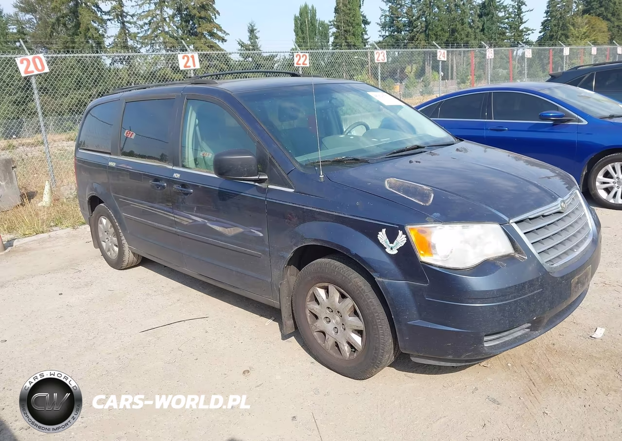 2009 Chrysler Town & Country Lx