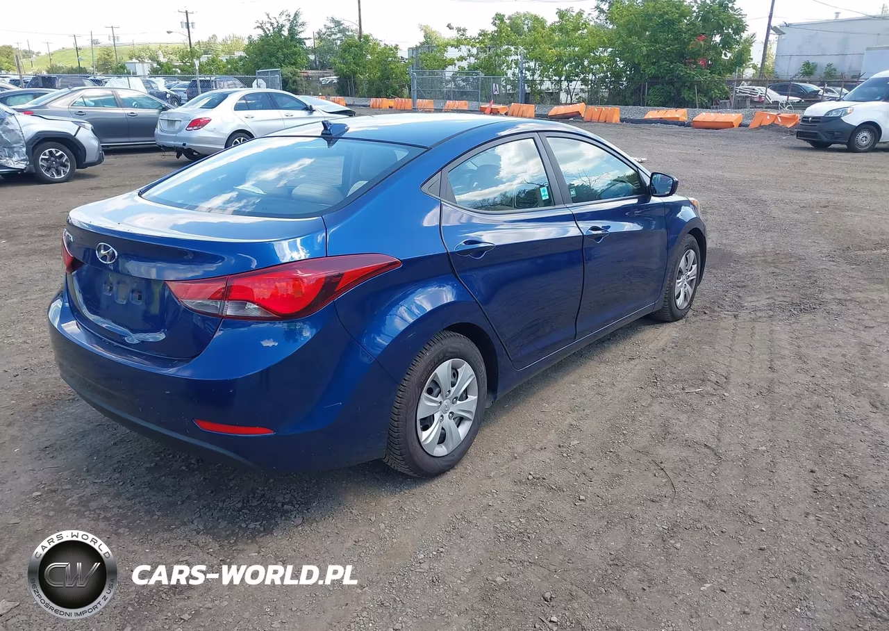 2016 Hyundai Elantra Se VIN:5NPDH4AE8GH740405 - 4